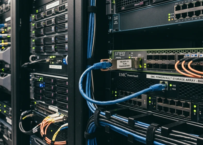 Storage Systems and SAN Networks