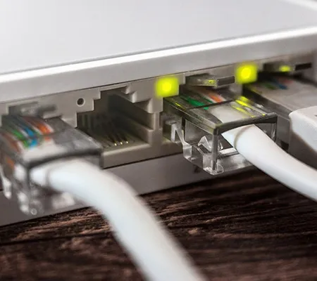 1787628178830853.webp High-Speed Data Connectivity Solutions for AI Computing Clusters.webp