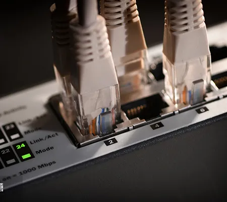 1787628188430642.webp SFP Connector and QSFP Connector Solutions for Data Center Switches.webp